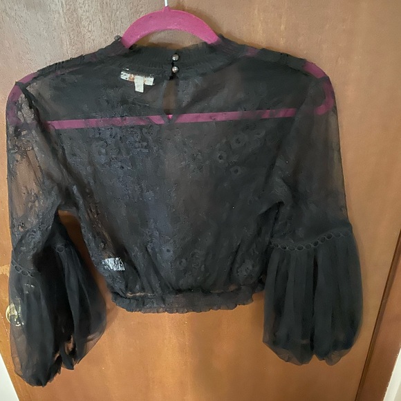 Black Lace Balloon Sleeve Blouse - Picture 2 of 3